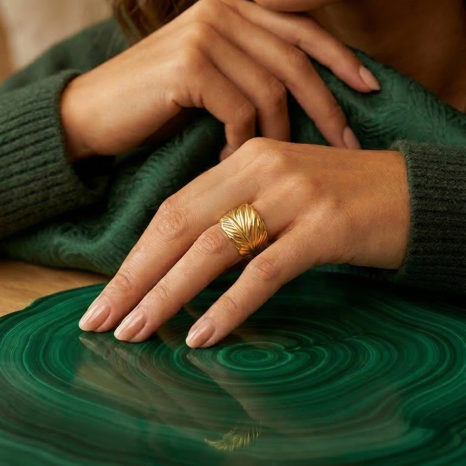 Anillos anchos y gruesos de acero inoxidable para mujer, color dorado.